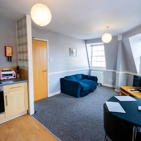 דירה Charming 1 Bedroom Flat In Centre *