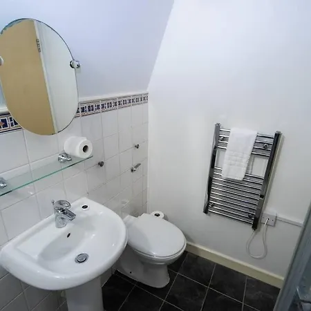 Charming 1 Bedroom Flat In Centre * בריסטול